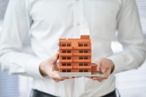 投資用マンションを売るべきか悩んだら読む記事～売却の判断ポイントやメリット・デメリット、注意点を解説します～
